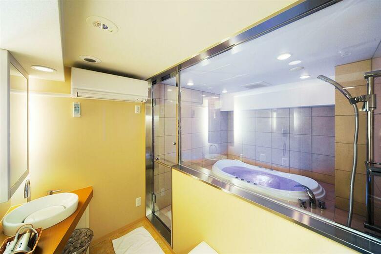 Hotel Wing International Yokohama-kannai