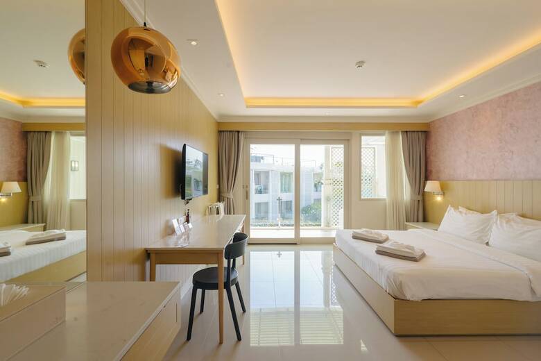 Hotel The Sea-cret Hua Hin