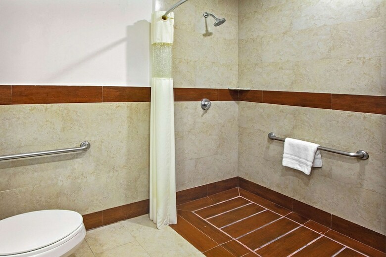 Hotel Wyndham Garden Cancun Downtown