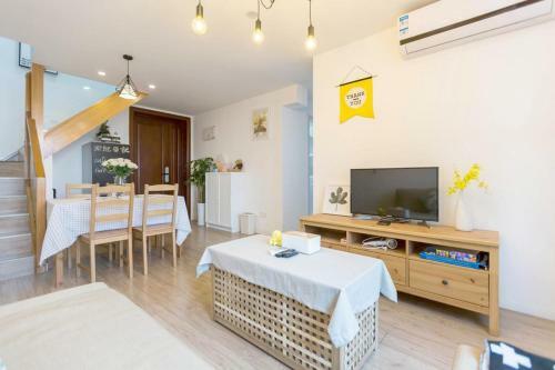 Shanghai Goodtime Boutique Design Apartment