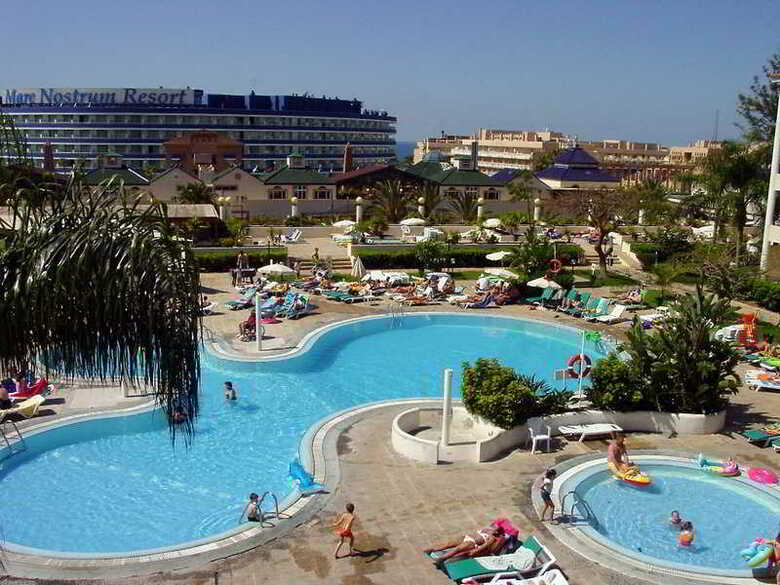 Aparthotel Parque De La Paz