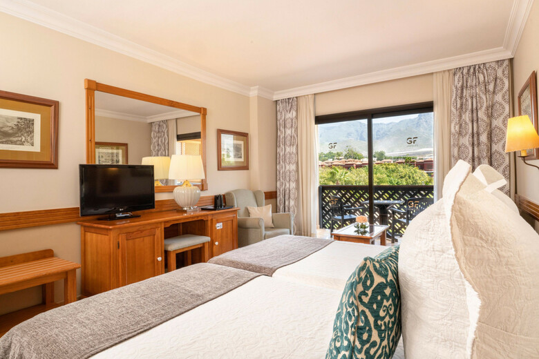Hotel Gf Gran Costa Adeje