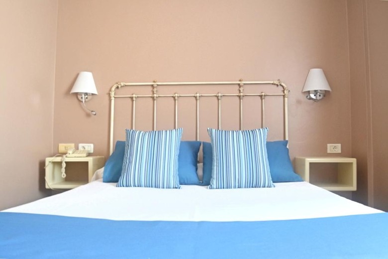 Hotel Rf Astoria - S�lo Adultos