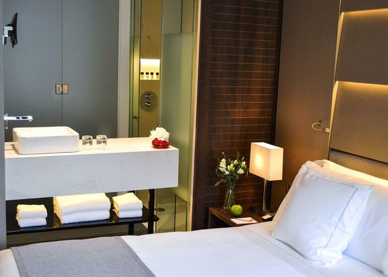Hotel America