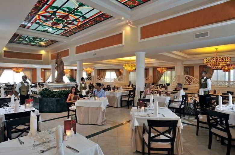 Hotel Bahia Principe Luxury Esmeralda