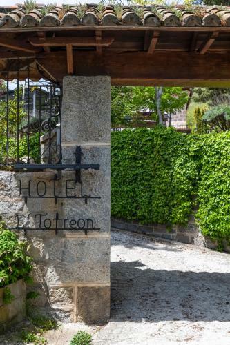 Hotel El Torre�n De Navacerrada