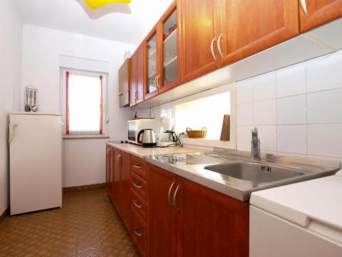 House Nada 1201