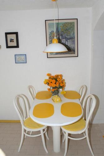 Apartments And Rooms With Wifi Bol (brac) - 2875