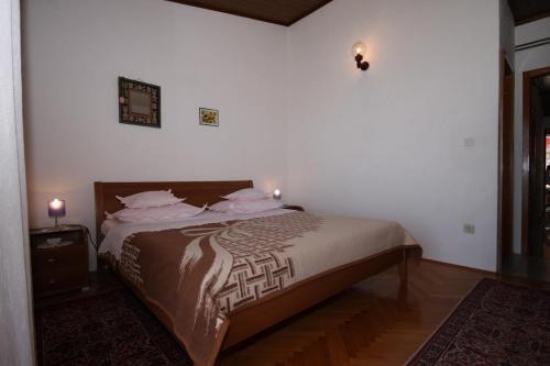 Apartments With A Parking Space Brela (makarska) - 6747