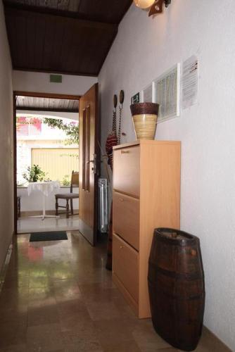 Apartments With A Parking Space Brela (makarska) - 6747