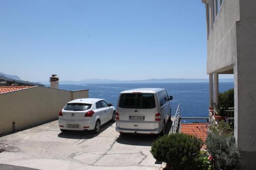 Apartments With A Parking Space Brela (makarska) - 6747
