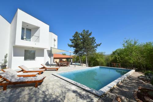 Villa Sunrise