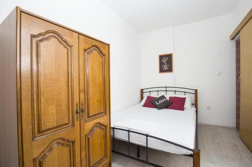 Apartments By The Sea Soline (krk) - 5449