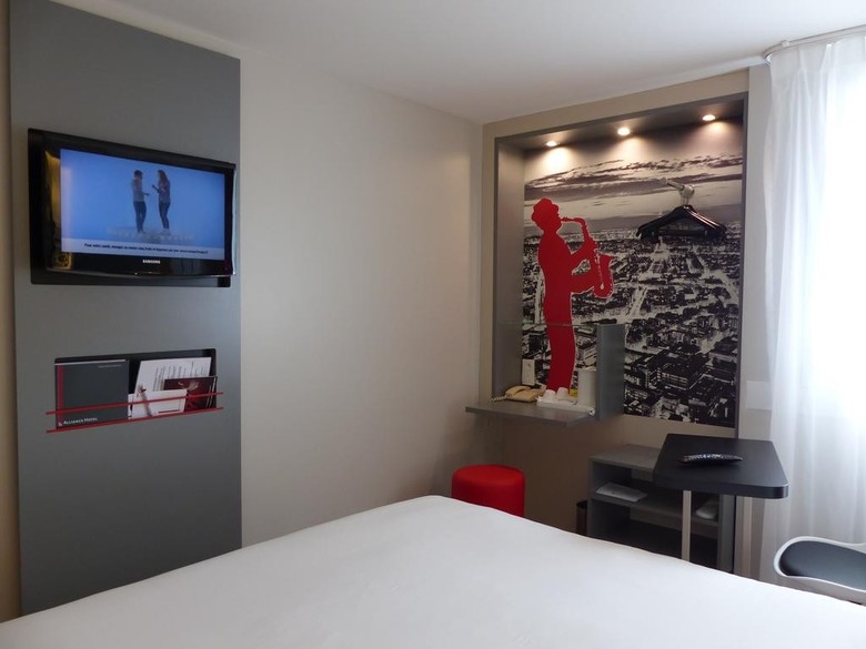 Hotel Kyriad Paris Nord Porte De Saint Ouen