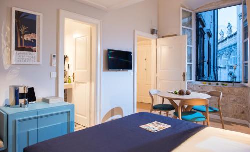 Hostal Clouds Boutique Guesthouse
