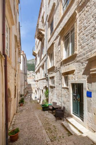 Hostal Apartments And Room Le Petit Nono