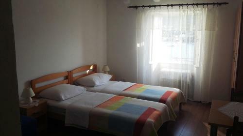 Hostal Mare Rooms For Rent