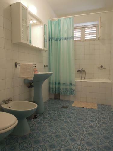 Hostal Mare Rooms For Rent