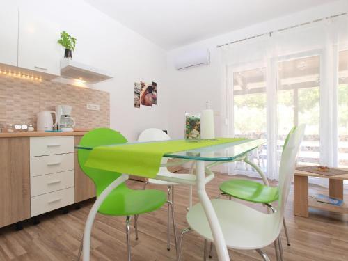 Apartments Suzana 1403