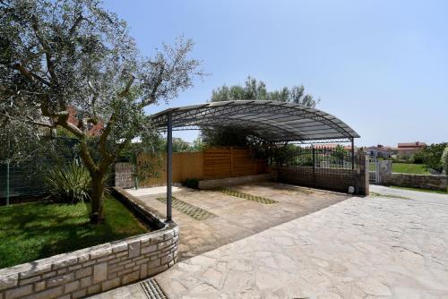 House Vedran 1125