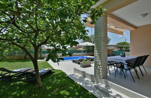 House Vedran 1125
