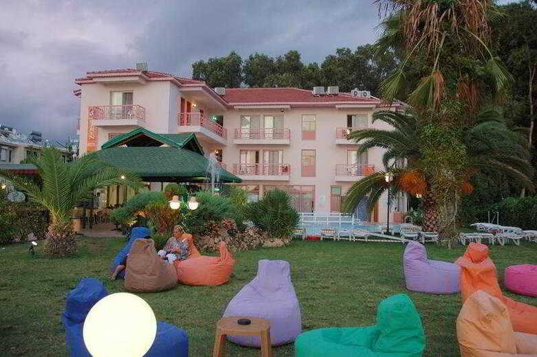 Ceren Hotel