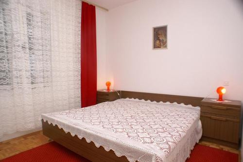 Apartments By The Sea Jelsa (hvar) - 4017