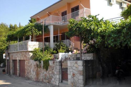Apartments With A Parking Space Jelsa (hvar) - 2062