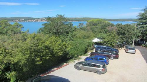 Apartment In Klimno/insel Krk 36108