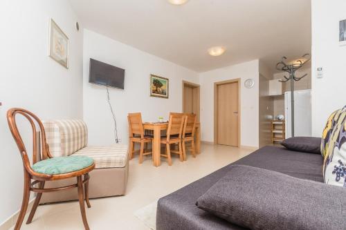 Apartments In Klimno/insel Krk 13574