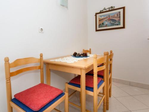 Apartment In Krk/insel Krk 12703