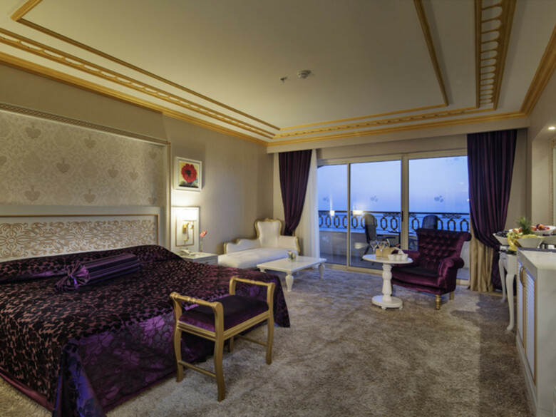 Hotel Crystal Palace Luxury Resort & Spa