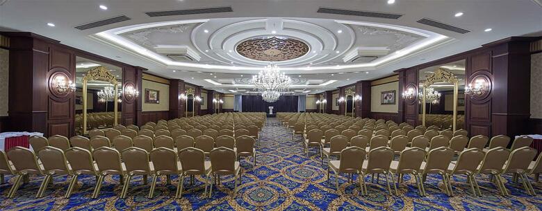 Hotel Crystal Palace Luxury Resort & Spa