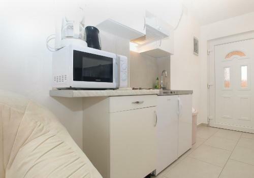 Apartments Milovan 1774
