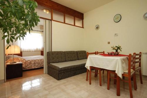 Apartments With A Parking Space Lovran (opatija) - 7743