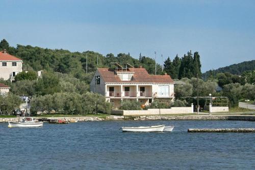 Apartment Lumbarda 4392b