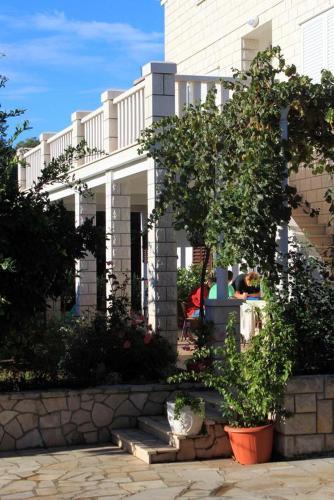 Apartments With A Parking Space Lumbarda (korcula) - 9298