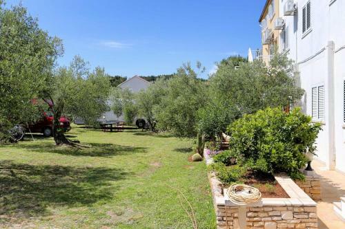Apartment Lumbarda 4393c