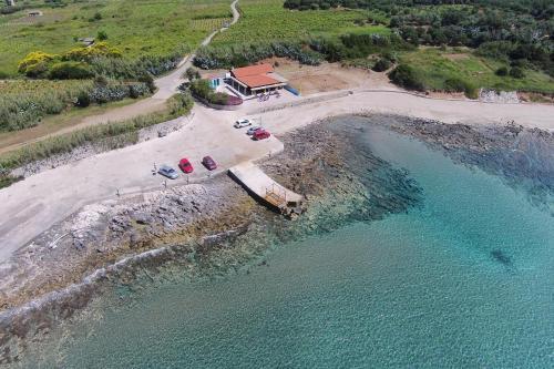 Apartment Lumbarda 9236a