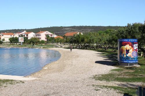 Apartments With A Parking Space Sukosan (zadar) - 6124