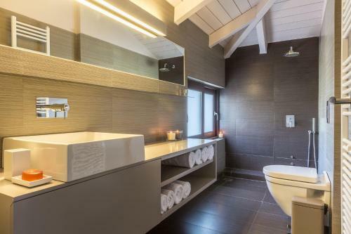 Villa Arachova Chalet II , Breathtaking Infinity View