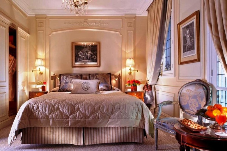 Hotel Plaza Athenee