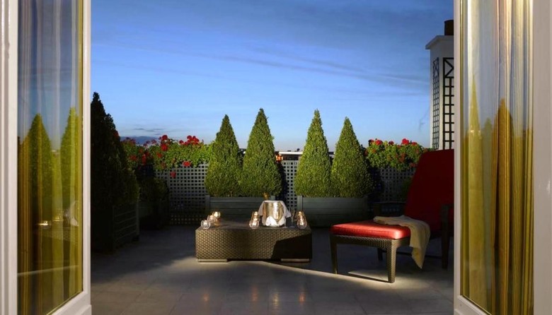 Hotel Plaza Athenee
