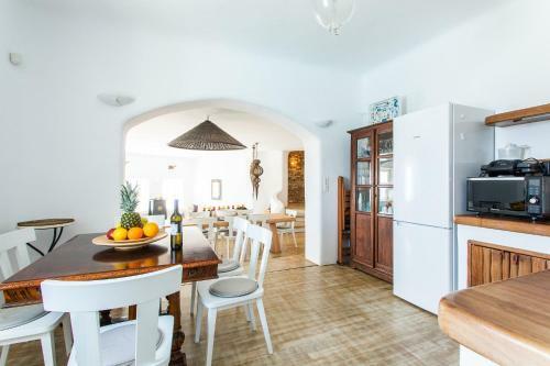 Villa Ilana By The Pearls Collection