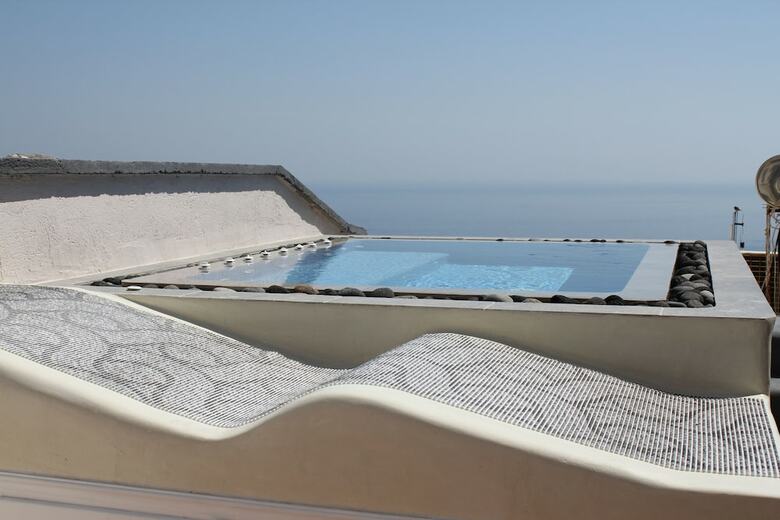 Villa By Hotel Thira