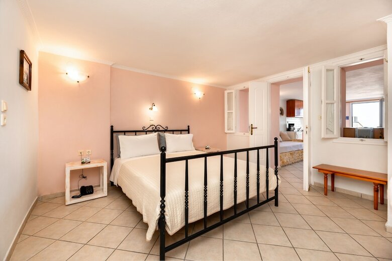 Villa By Hotel Thira