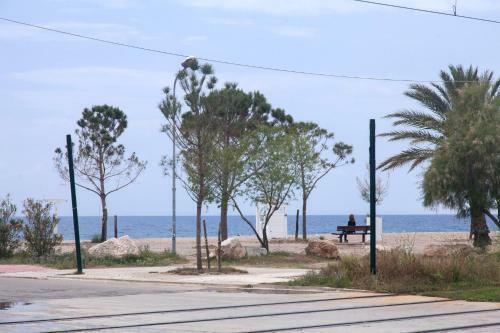 Stunning 1 Bdrm Apartment In Glyfada -sea View