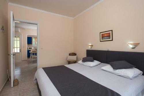 Agroturismo Georgia's Corfu Apartment