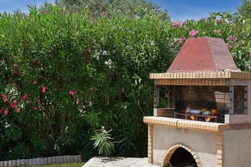 Kaligata Villa Sleeps 7 Pool Air Con Wifi