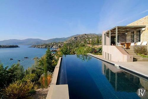 Kardamyli Villa Sleeps 10 Pool Air Con